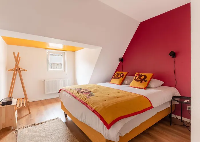 Travel Homes - Republic, Charm In The Heart Of Apartahotel Colmar